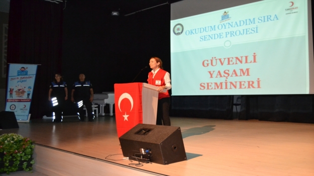 Adana Okyanus'ta Güvenli Yaşam Semineri Düzenlendi