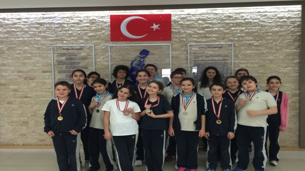 'NÖS 5' de Dereceye Giren Öğrencilerimiz Madalyalarını Aldılar