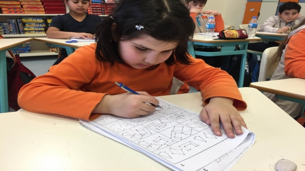 Üstün Zekâlılar ve Yetenekliler İlkokulu Düşünme Becerileri Dersinde Neler Yapıyor