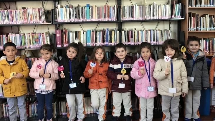 Avcılar B Grubu Öğrencileri Kütüphane Gezisinde
