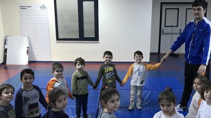 Avcılar İnciler Grubu Öğrencileri Beden Eğitimi Etkinliğinde