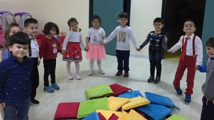 Avcılar Okul Öncesi Yağmur Oyun Etkinliğinde