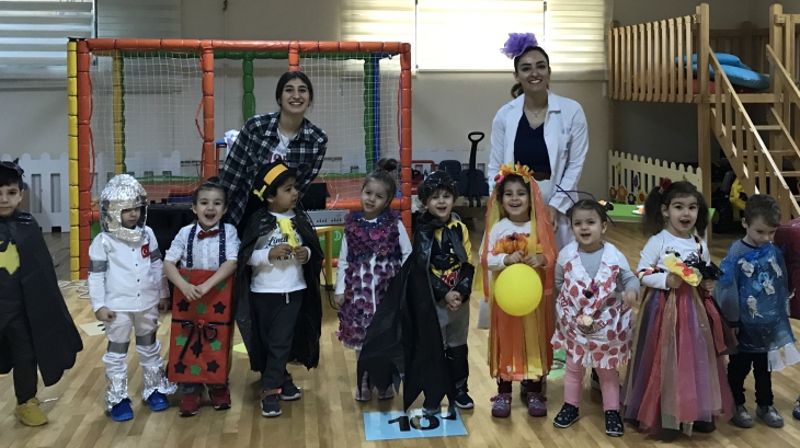 Avcılar Yağmurlar Grubu Öğrencileri Artık Materyal Partisi Etkinliğinde