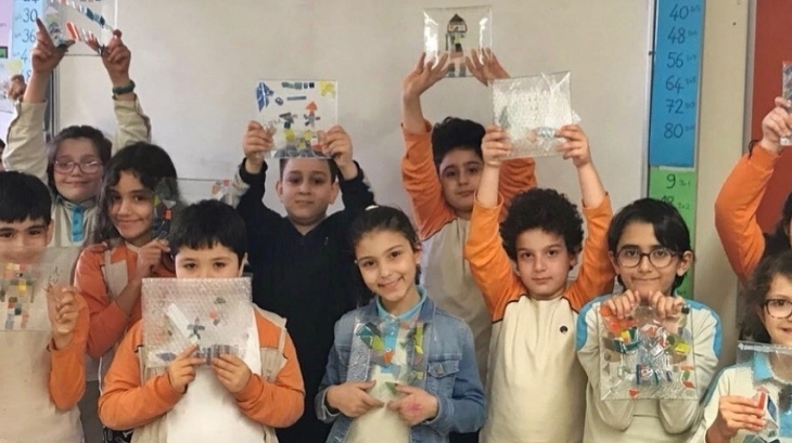 Bahçelievler Okyanus Koleji İlkokul Öğrencileri Cam Süsleme Etkinliğinde