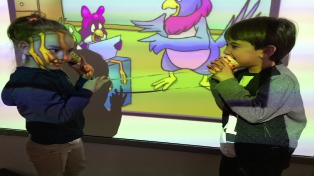 Okul Öncesi Balıklar ve İnciler Grubu Fastrackids İletişim Dersinde