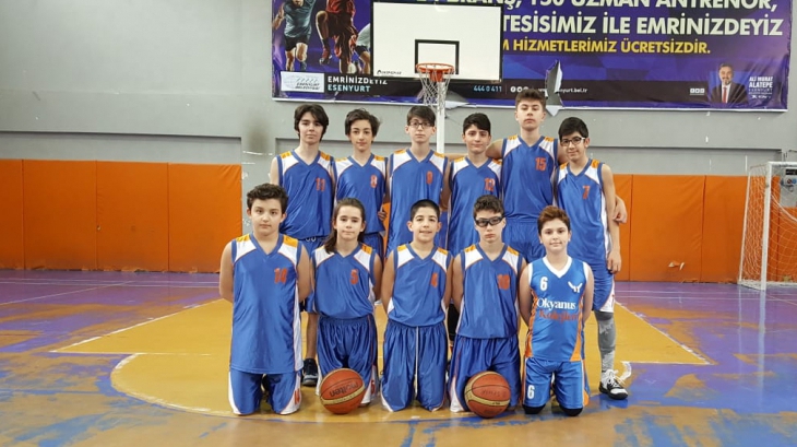Bahçeşehir Okyanus Koleji Ortaokul Kademesi Yıldız Erkekler Basketbol Takımımız