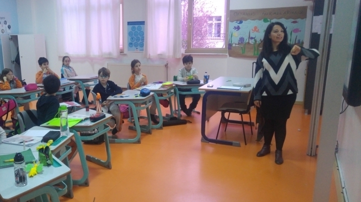 Üstün Zekâlılar ve Yetenekliler İlkokulu 3-D Sınıfı Hayat Bilgisi Dersinde