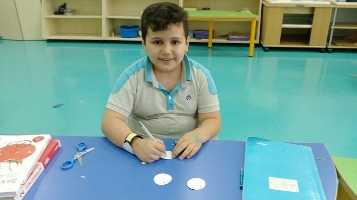 Üstün Zekâlılar ve Yetenekliler İlkokulu 2. Sınıf Matematik Esnek Grup Öğrencileri “Kaç Saat Kaç” Etkinliğinde