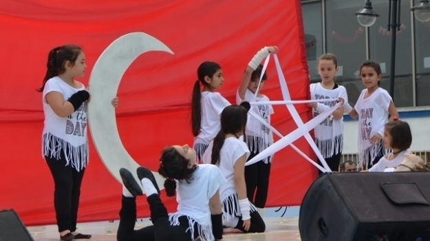 Beykent Kampüsünde 23 Nisan Coşkusu Yaşandı