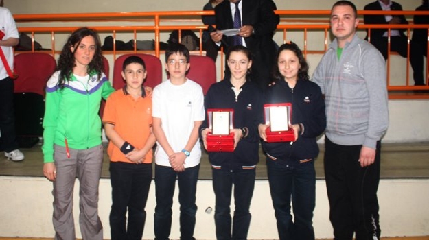 Beylikdüzü'nde Yüzücülerimize Ödülleri Verildi