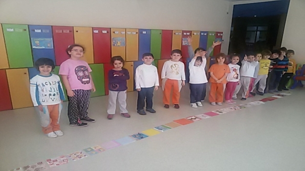 BEYLİKDÜZÜ OKYANUS KOLEJİ OKUL ÖNCESİ YILDIZLAR MATEMATİK ETKİNLİĞİNDE