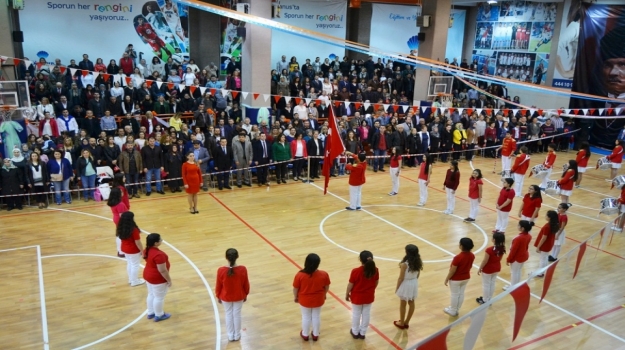 Beylikdüzü Okyanus'ta 23 Nisan Coşkusu