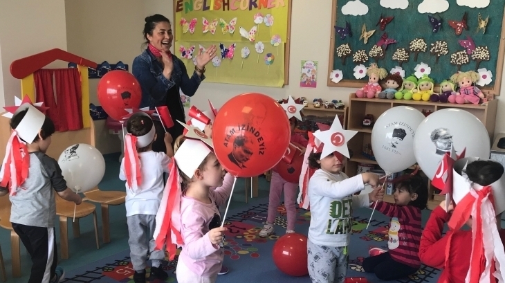 Çekmeköy Okyanus Koleji, Okul Öncesi Çiçekler Grubu Aile Katılım Etkinliğinde