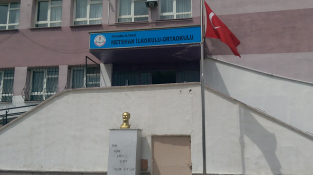 Eryaman Kampüsü Lise Kademesinde 23 Nisan Bayramı Okul Meclisi Kıyafet Kampanyası