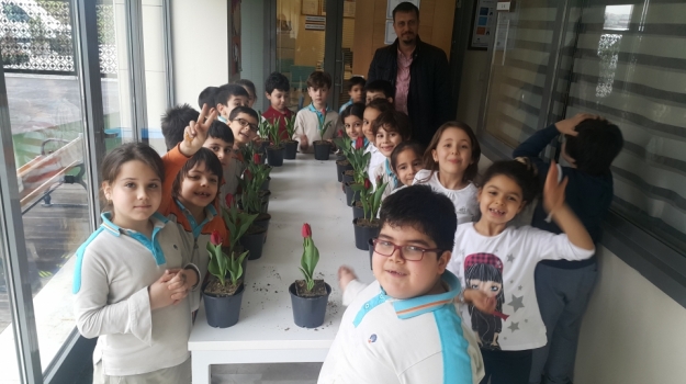 2.Sınıflar Çiçek Ekim Etkinliği