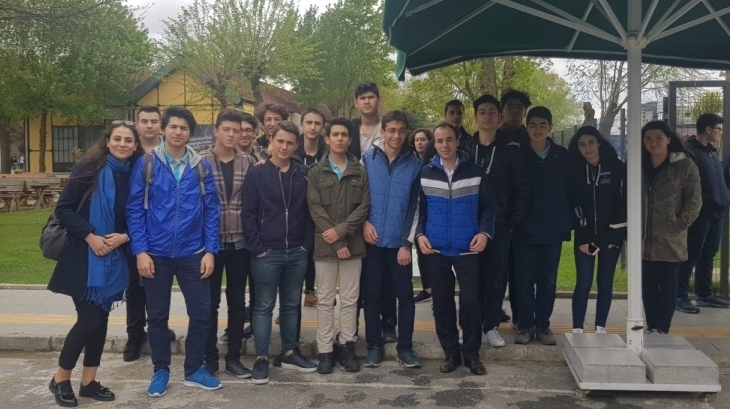 Geleceğin Mühendisleri Bilgi Üniversitesinde