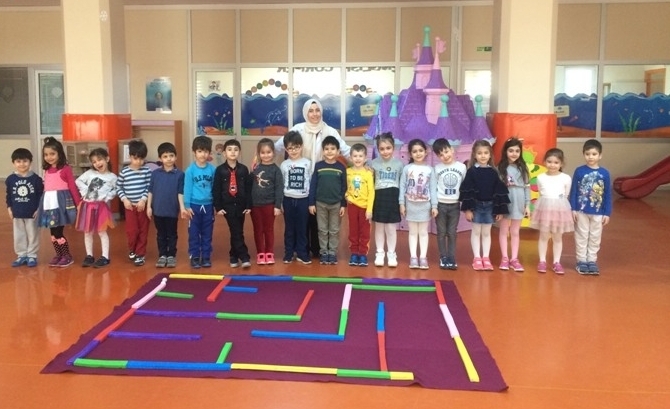 Güneşli Okyanus Koleji Okul Öncesi Gökkuşağı Grubu Oyun Etkinliğinde