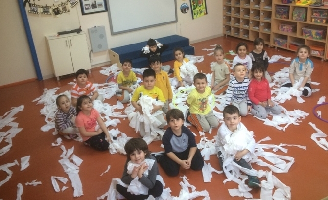 Güneşli Okyanus Koleji Okul Öncesi Yıldızlar Grubu Öğrencileri Oyun Etkinliğinde