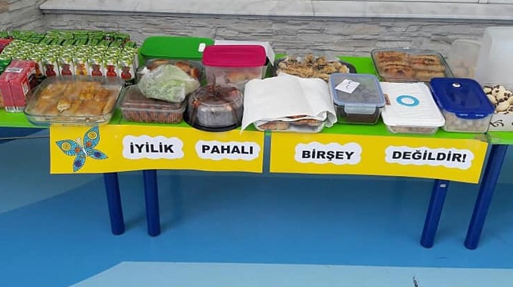 Halkalı Okyanus Koleji öğrencileri "Kelebek Çocuklara Destek Kermesi'nde buluştu.