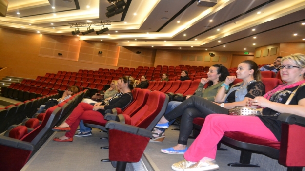 Halkalı Okyanus Ortaokulunda “Çocuk ve Ergenlik” Semineri Yapıldı