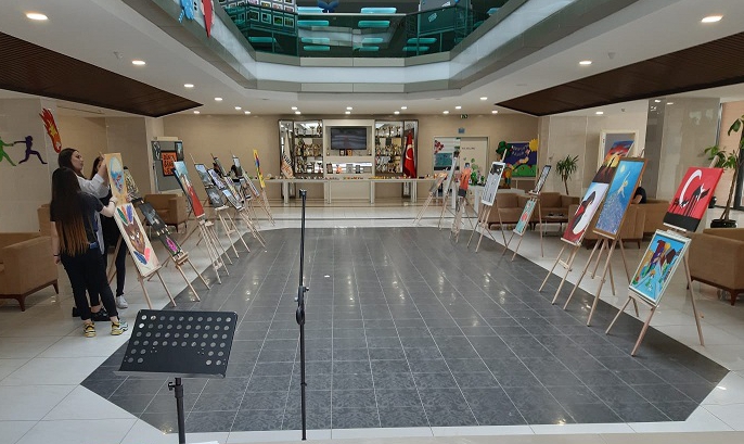 İncek Okyanus Koleji 15 Nisan Dünya Sanat Gününü Kutluyor