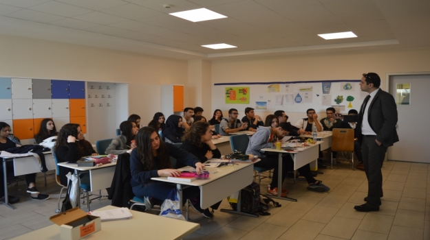 İncek Okyanus'ta Üniversite Tanıtım Fuarı