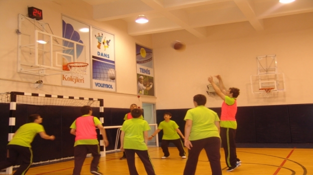 Kampüs Basketbol Turnuvası ve Atletizm Başarısı