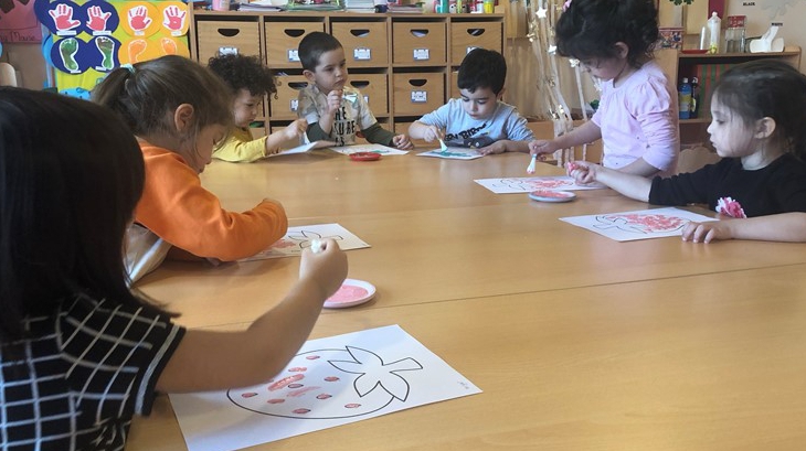 Kemerburgaz Okyanus Koleji Çiçekler Grubu Öğrencileri Art & Craft Etkinliğinde
