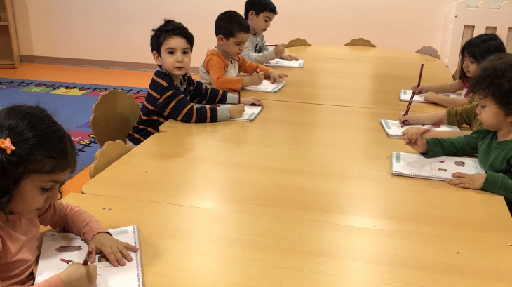 Kemerburgaz Okyanus Koleji Çiçekler Grubu Öğrencileri “Kitap Çalışması” Etkinliğinde