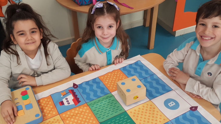 Mavişehir Okyanus Koleji Okul Öncesi Yıldızlar Grubu Kodlama Dersinde