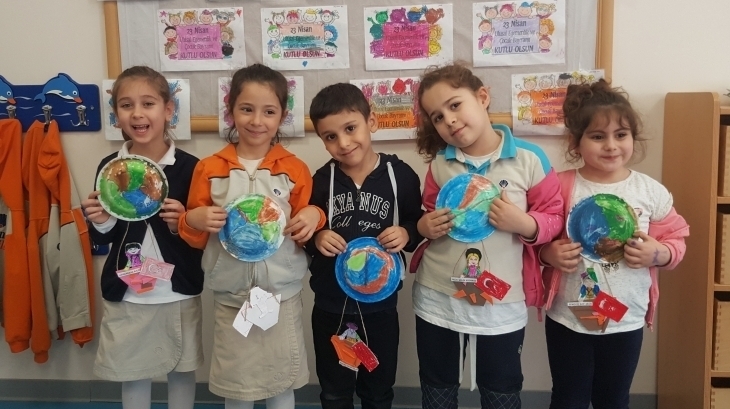 Mimarsinan Okyanus Koleji Okul Öncesi Gökkuşağı Grubu Sanat Etkinliğinde
