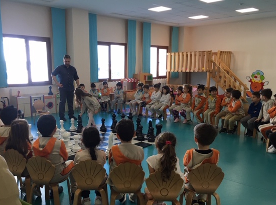 Mimarsinan Okyanus Koleji Okul Öncesi Yıldızlar Ve Gökkuşağı Grubu Öğrencileri Satranç Turnuvasında