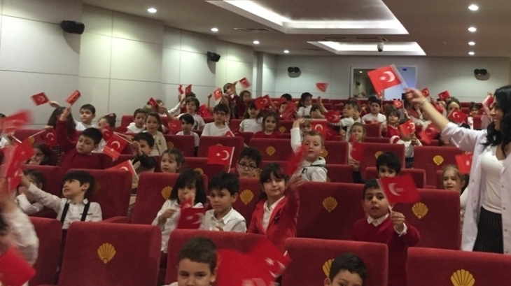 Okul Öncesi 23 Nisan Ulusal Egemenlik ve Çocuk Bayramını Kutluyor