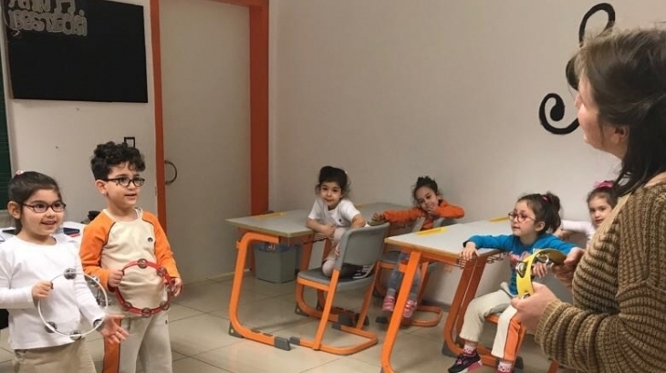 Okul Öncesi Bulutlar Grubu Müzik Dersinde