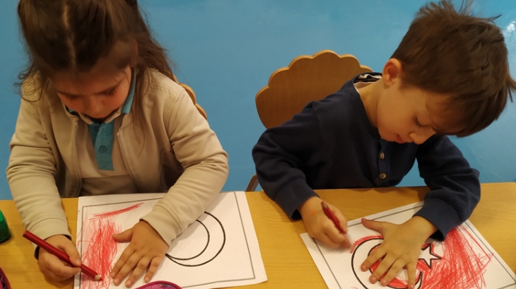 Okul Öncesi Deniz Yıldızı Sınıfı Öğrencileri  Sanat Etkinliği Dersinde