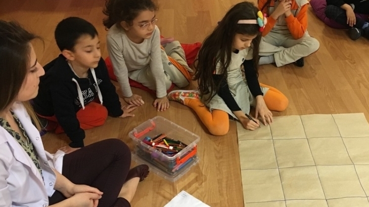 Okul Öncesi Güneş Grubu Öğrencileri Okuma Yazmaya Hazırlık Dersinde