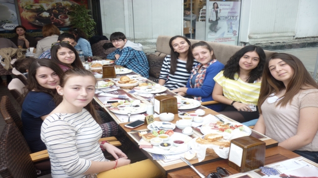 Okyanus'ta Kahvaltı Günleri