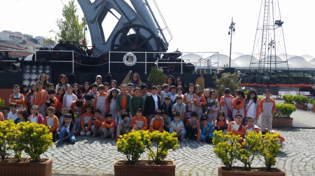 Bahçeşehir Okyanus Üstün Zekalı Öğrencileri Rahmi M. Koç Müzesi'nde