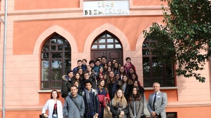 Sağlık Kariyer Kulübü ile Bezm-i Alem Üniversitesinde Kariyer Planım Eğitimi