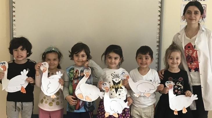 Sancaktepe Okyanus Koleji Okul Öncesi İnciler Grubu Öğrencileri İngilizce Bilingual Dersinde