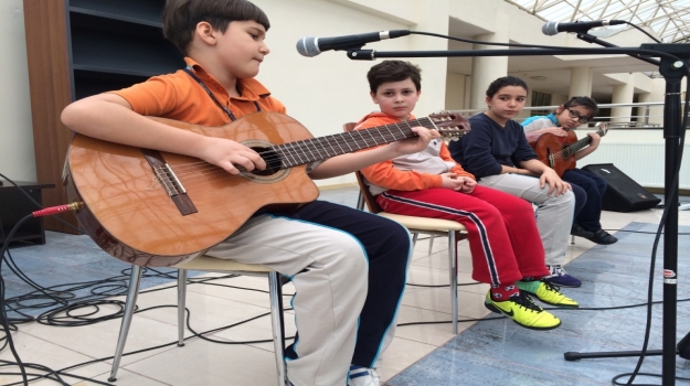 Yetenek Kulübü Öğrencilerinden Mini Konser