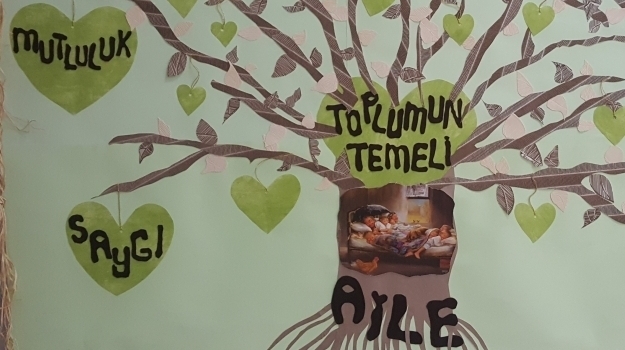 Adana Okyanus Ortaokulu Değerler Eğitiminde Bu Ay Aile Birliği Konusunu Seçti
