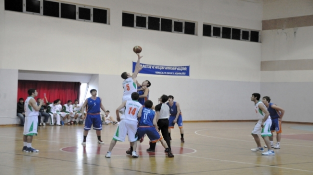 Avcılar Okyanus Basketbol Takımı Son 8'de !