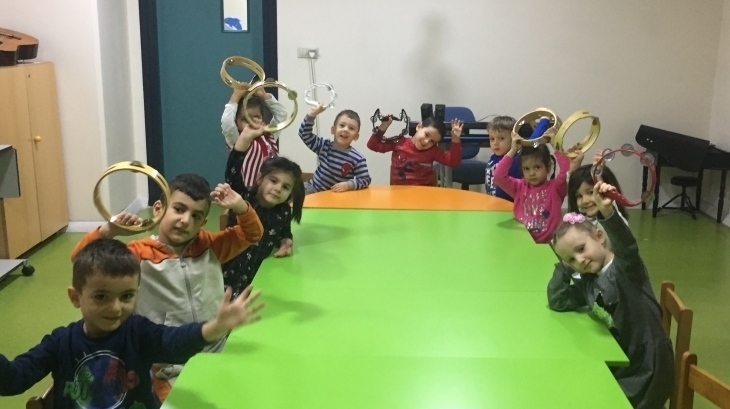 Avcılar Okyanus Koleji İnciler Grubu Müzik Dersinde