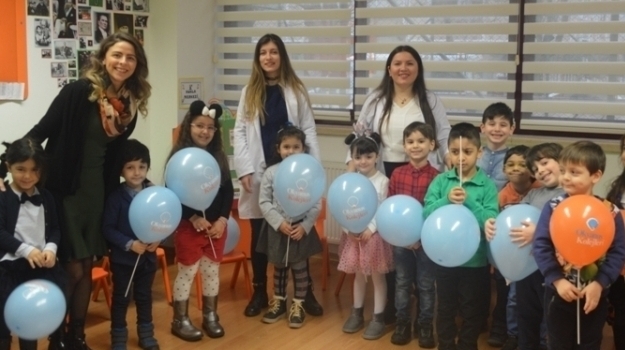 Bahçelievler Okyanus Okul Öncesi Öğrencileri Karne Heyecanını Yaşıyor
