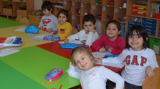 Bahçeşehir A Grubu Fransızca Dil Kulübü Etkinliğinde