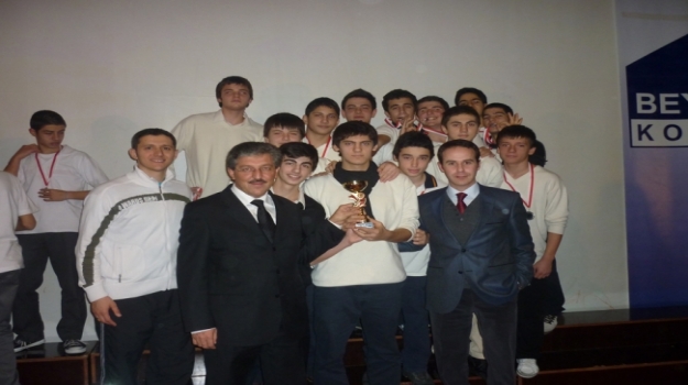 Bahçeşehir Basketbol Takımları Kupa Töreni