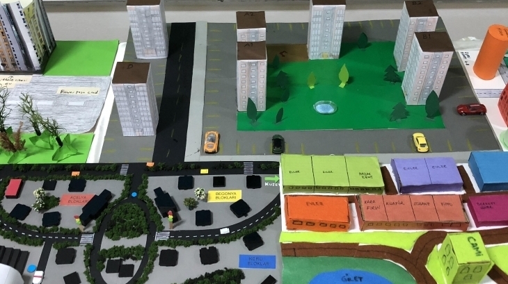 Bahçeşehir Okyanus Koleji İlkokul 4. Sınıf Öğrencilerinden 3D Kroki Çalışması