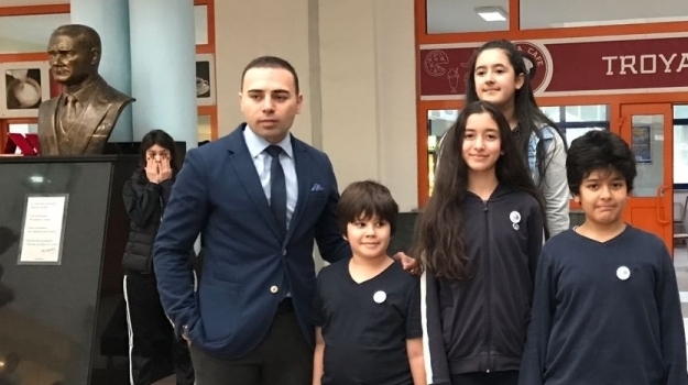 Bahçeşehir Okyanus Ortaokulunda Aralık Ayı Reading Star'ları Belli Oldu