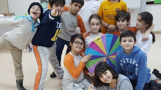 Bahçeşehir Üstün Zekalılar ve Yetenekliler İlkokulu 4-E ve 4-F Sınıfları 'Çarkıfelek’ Etkinliğinde